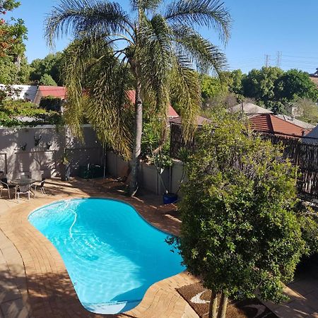Mi Casa Su Casa Hotel Randburg Exterior photo